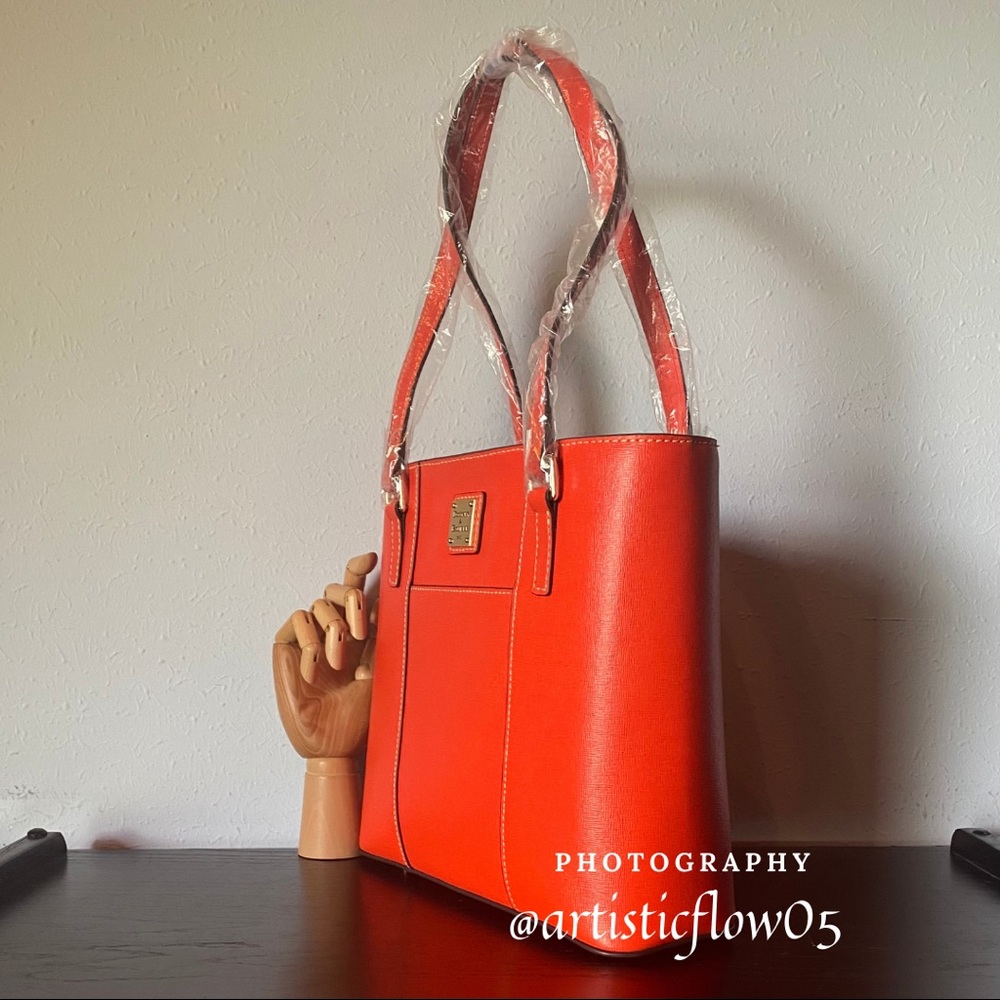 NEW! Dooney & Bourke Saffiano Small Lexington - Picture 3 of 11